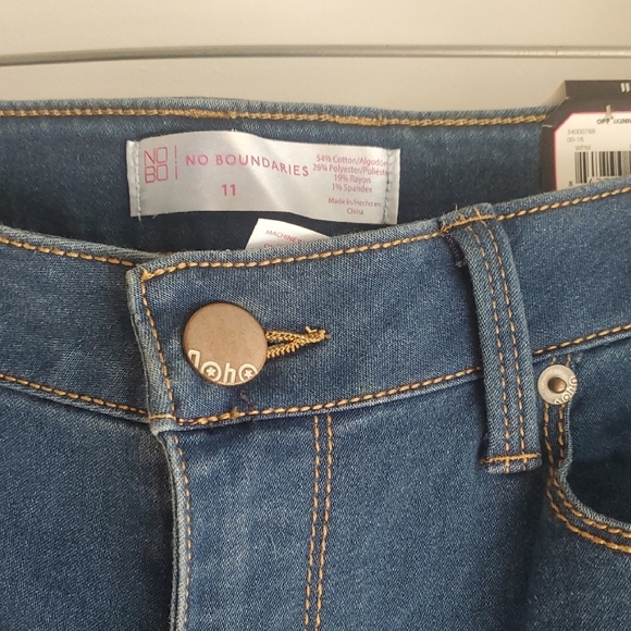 No Boundaries Skinny Blue Jeans Ultimate Style - Picture 2 of 3